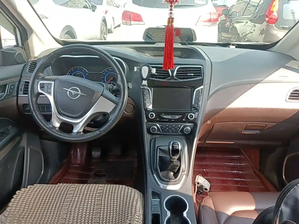 Haima V70 2016 2016 2.0L Manual Smooth Type 6-seater
