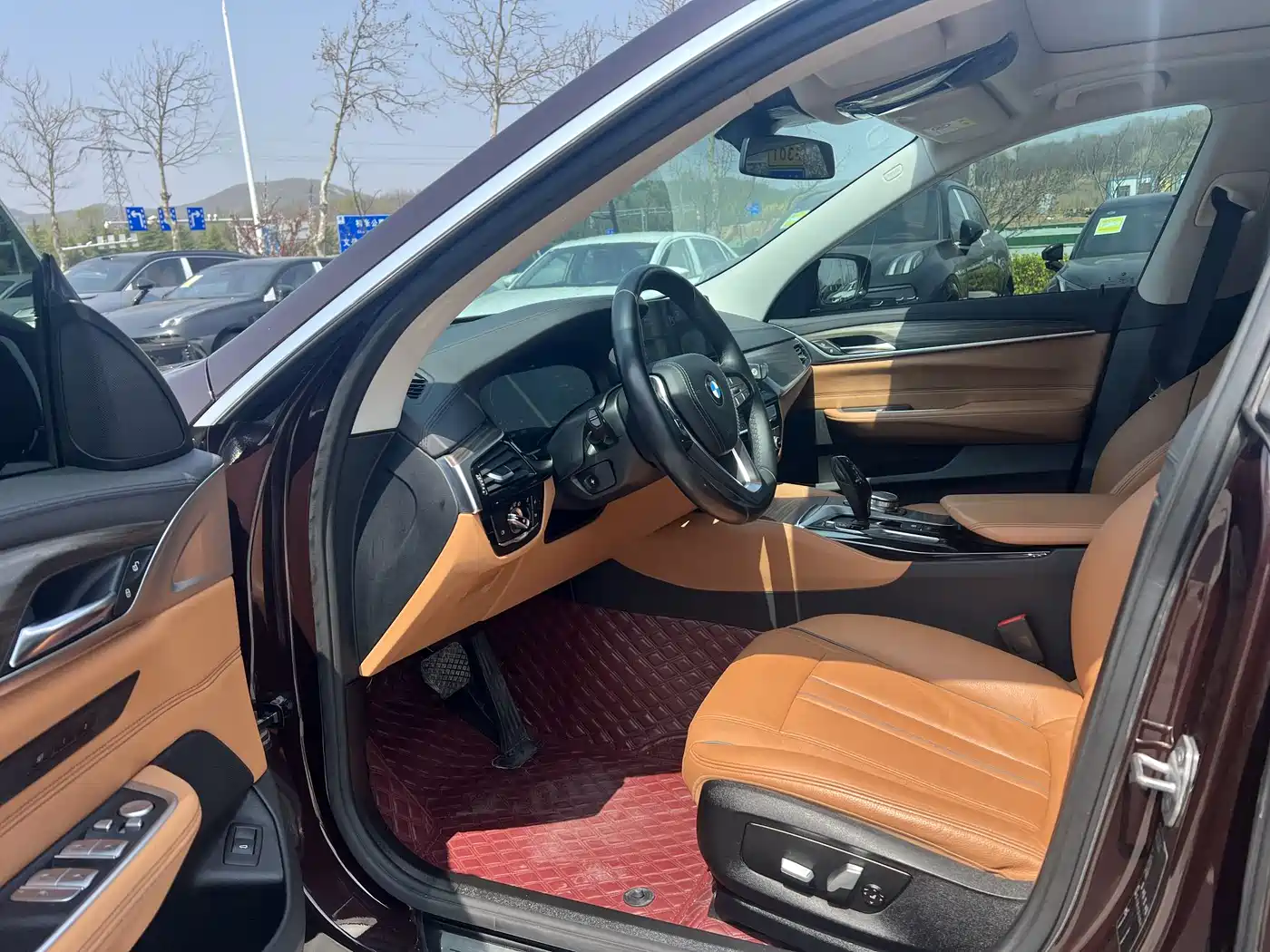 BMW 6 Series GT 2020 630i M Sport Package фото 8
