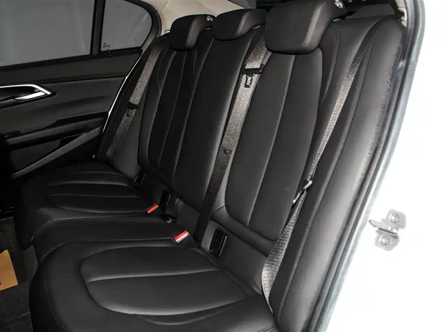 BMW 1 Series 2019 120i Leading M Sport Package фото 20