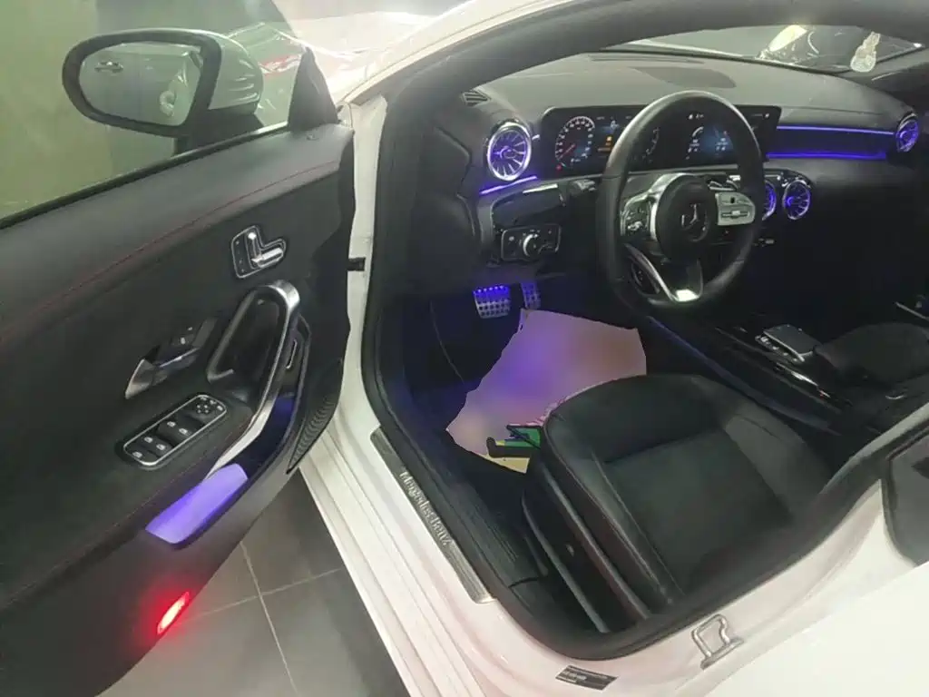 MERCEDES-BENZ CLA (IMPORT)