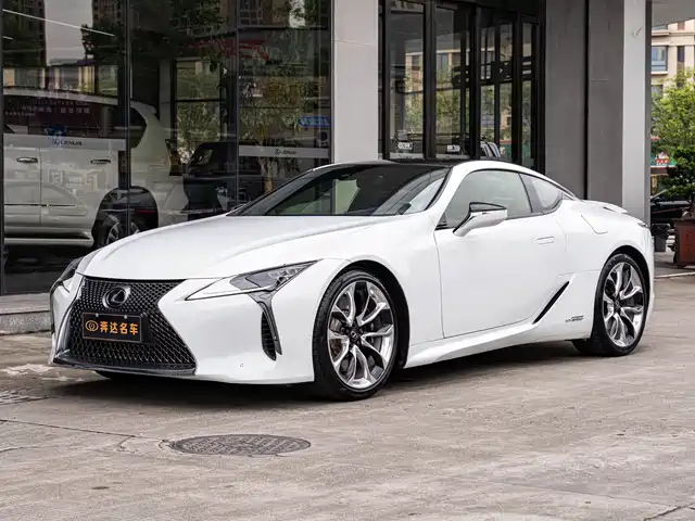 Lexus LC 2018 500h Sport Edition — фото 1