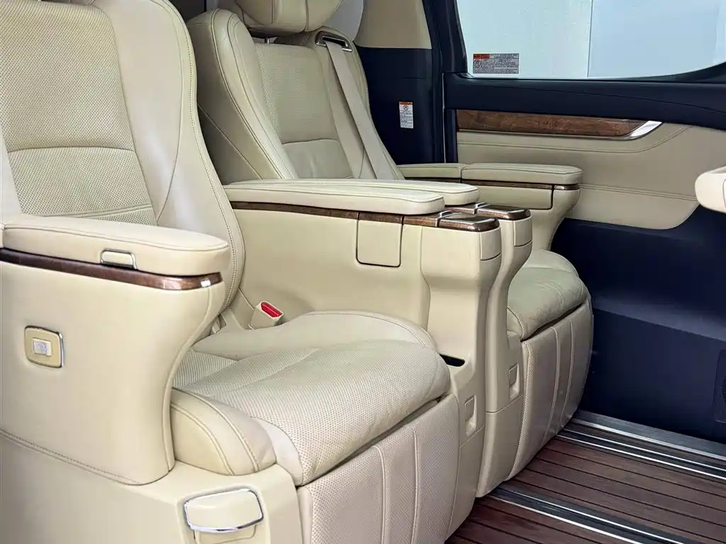 Toyota Alphard 2015 3.5L Premium Edition фото 7