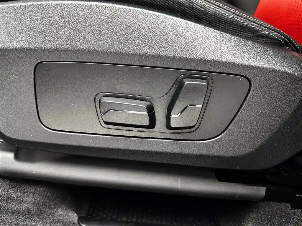 BMW X1 2023 sDrive20Li X Design Package фото 20