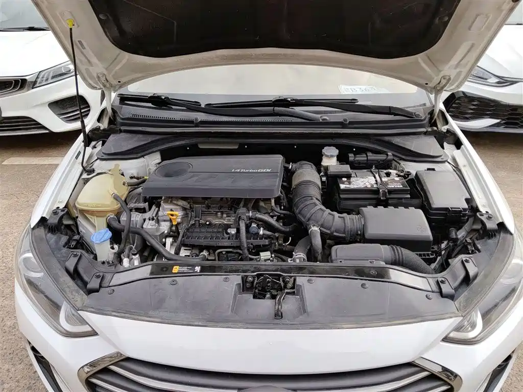 Hyundai Elantra 2018 1.4T DCT Dynamic·Vitality Model фото 20