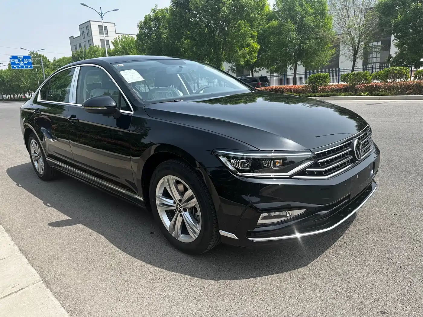 Volkswagen Magotan 2023 2 Million Units Commemorative Edition 280TSI DSG Comfort фото 8