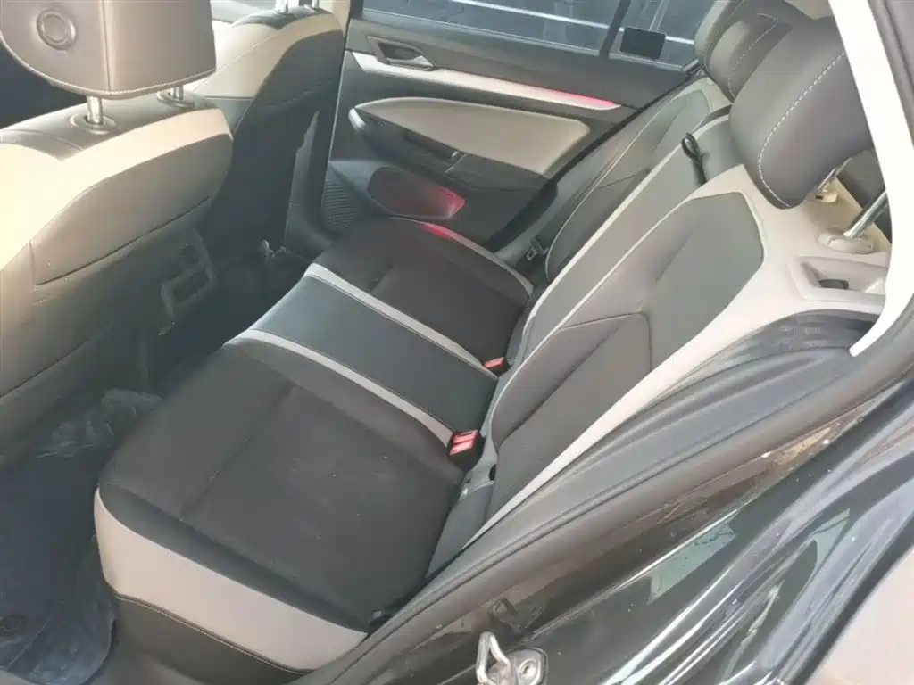 Volkswagen Golf 2021 280TSI DSG Pro фото 17