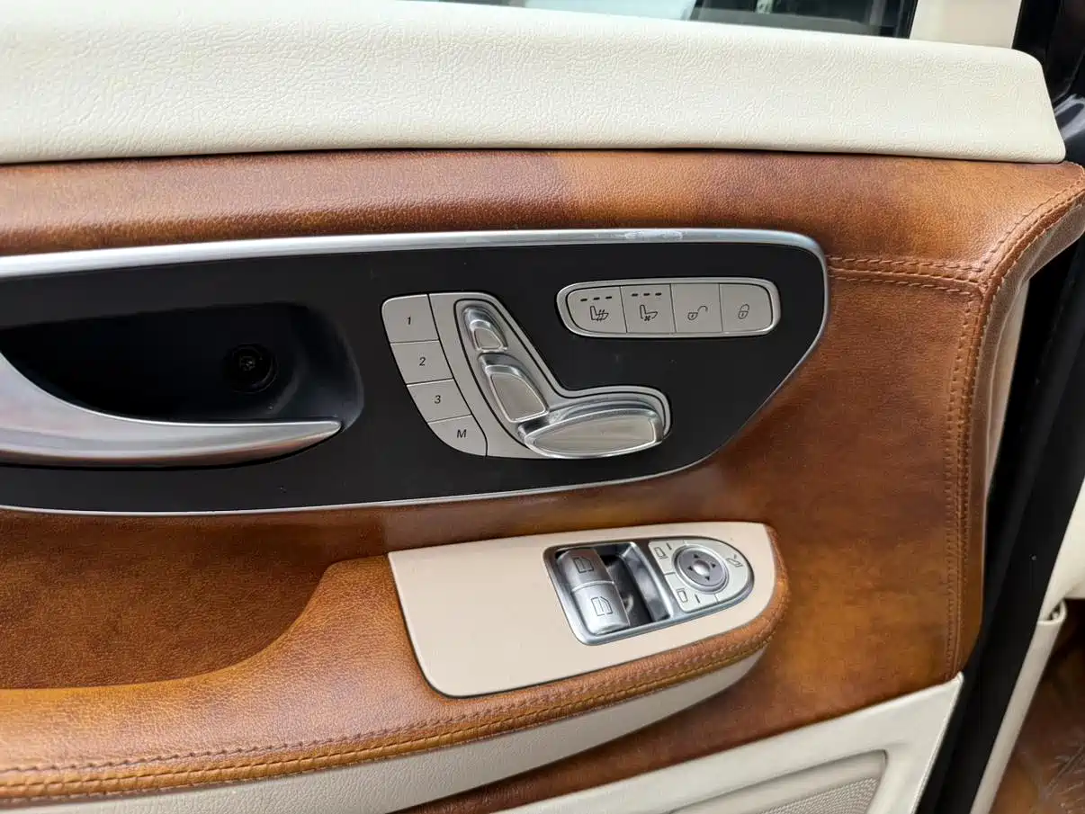 MERCEDES-BENZ V CLASS