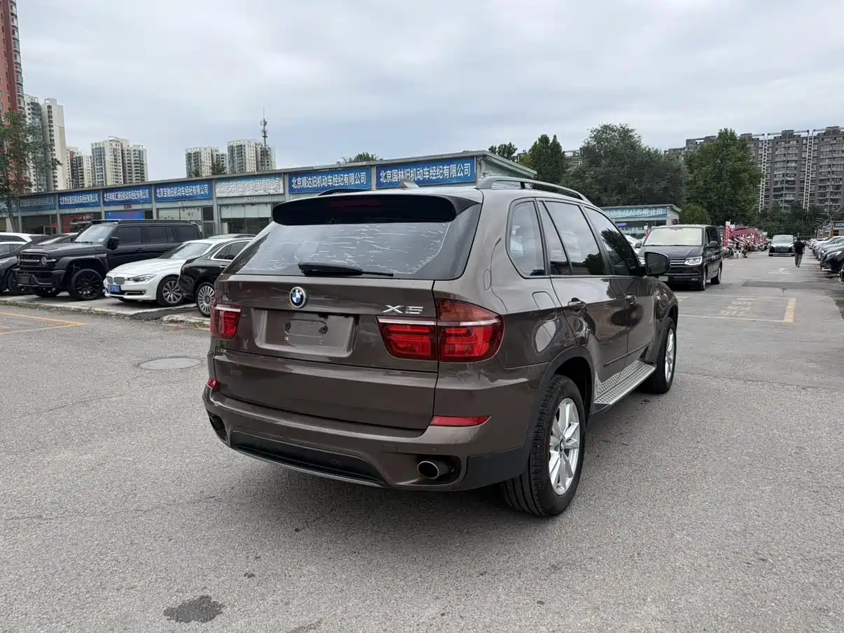 BMW X5 (Import) 2013 xDrive35i Leading фото 15