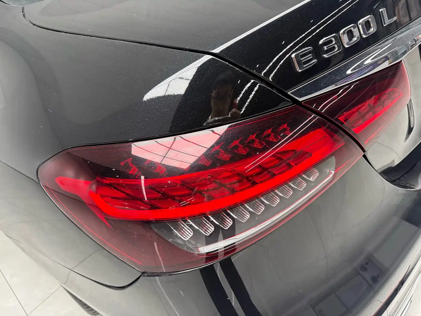 Mercedes-Benz E-Class 2022 Second Facelift E 300 L Luxury фото 14