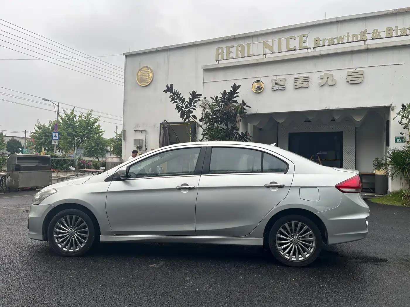 Suzuki Alivio 2015 1.6L Manual Enjoyment фото 8