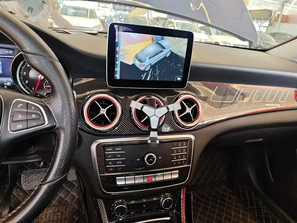 Mercedes-Benz GLA 2018 GLA 200 Dynamic фото 5