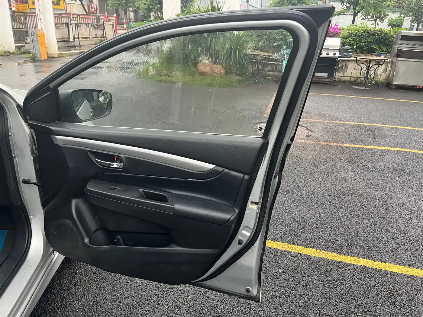 Suzuki Alivio 2015 1.6L Manual Enjoyment фото 16