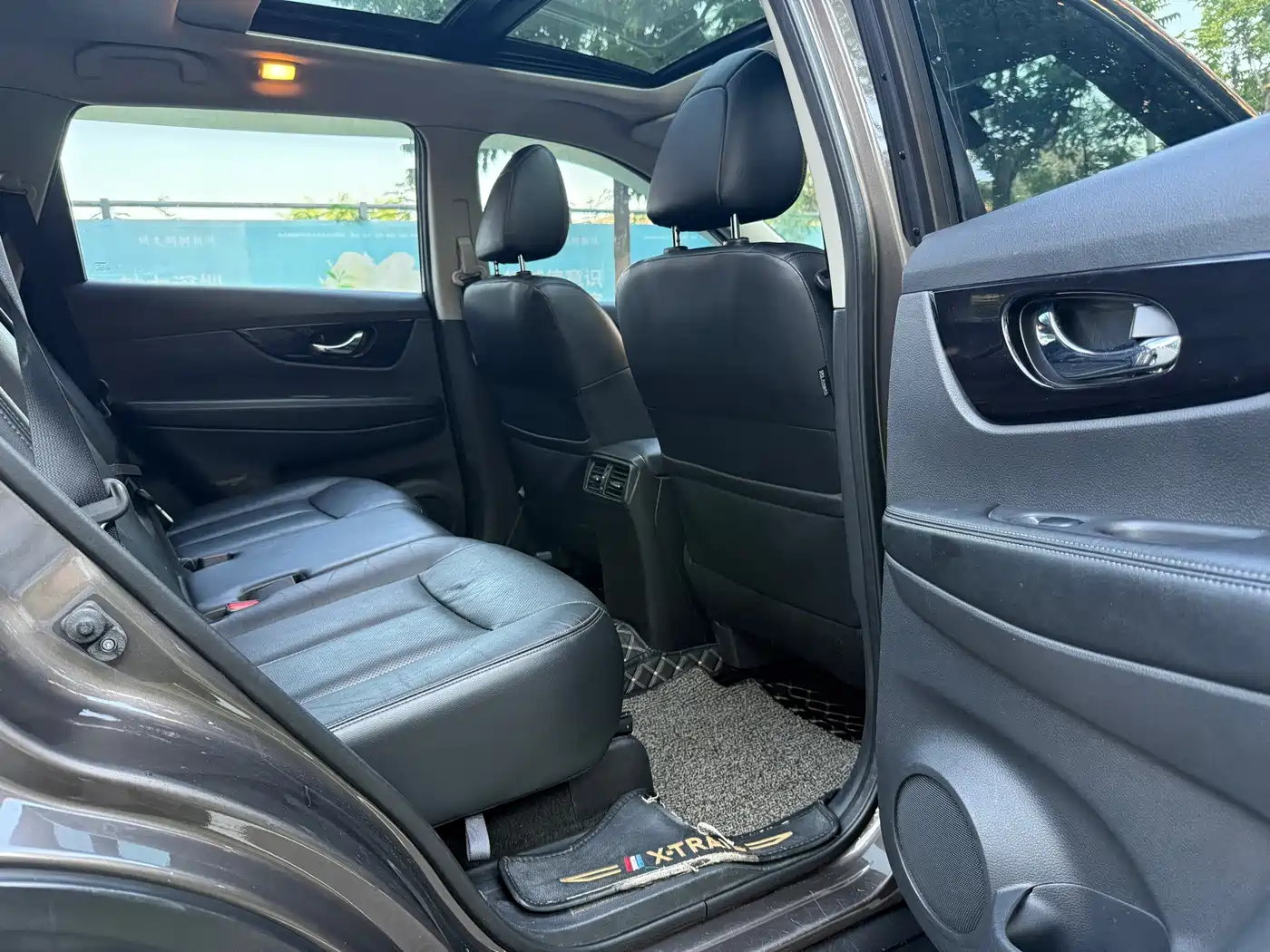 Photo 9 - Nissan X-Trail