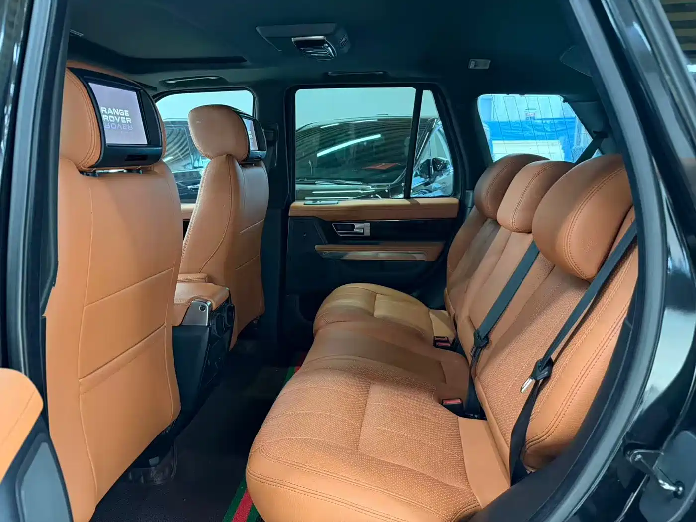 Photo 11 - Land Rover Range Rover Sport