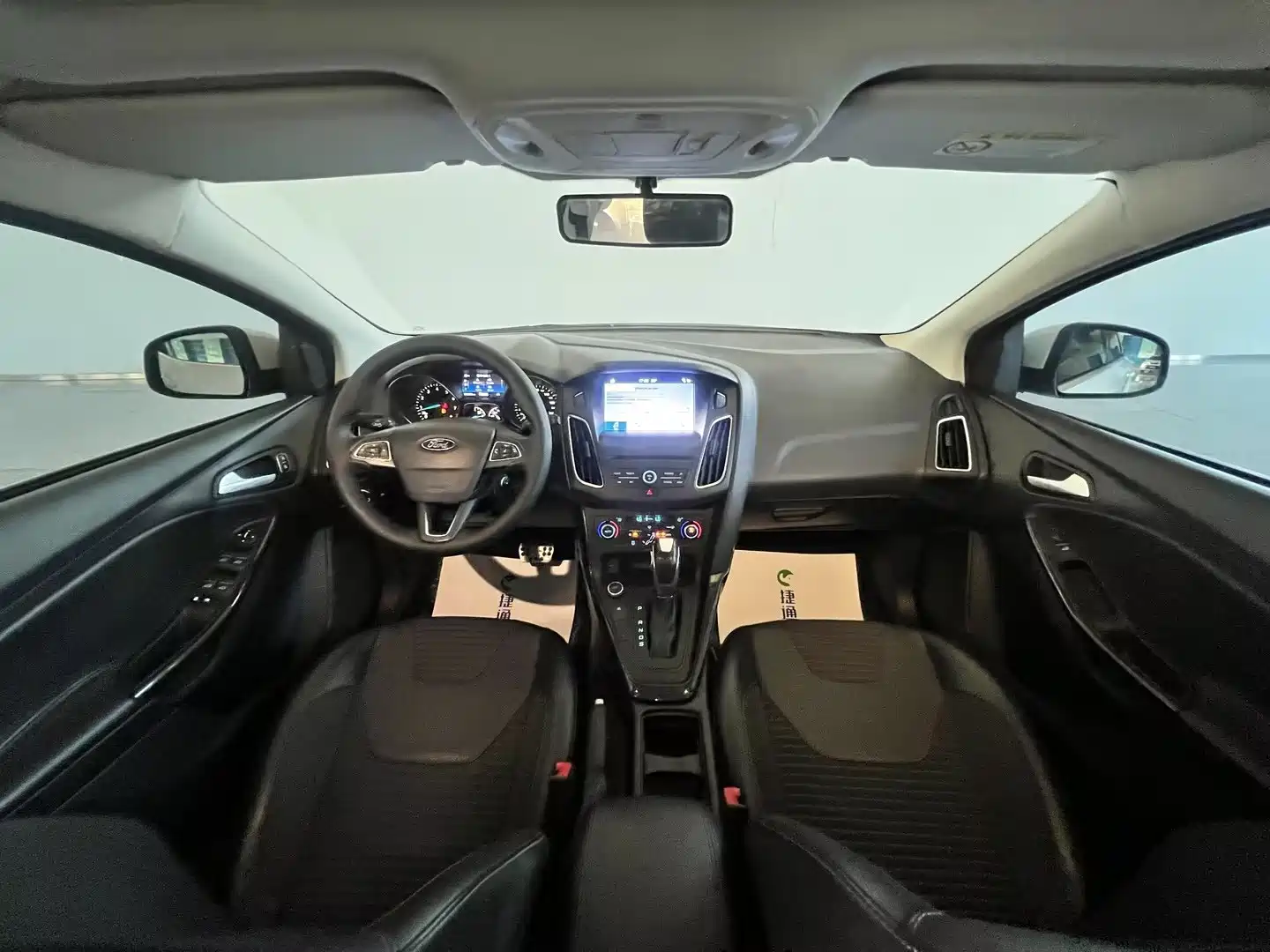 Фото 8 - Ford Focus