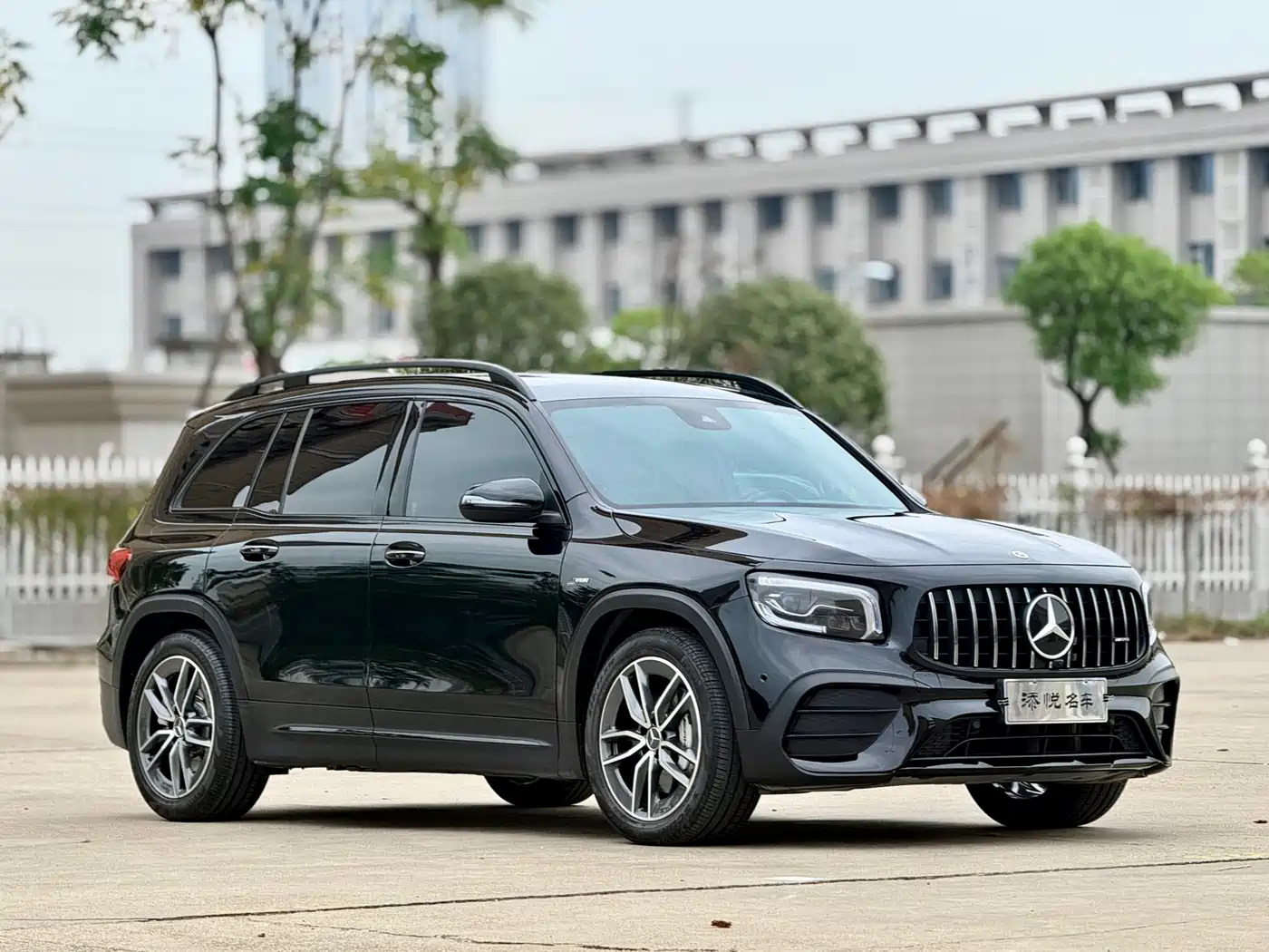Mercedes-Benz GLB AMG 2022 AMG GLB 35 4MATIC фото 3