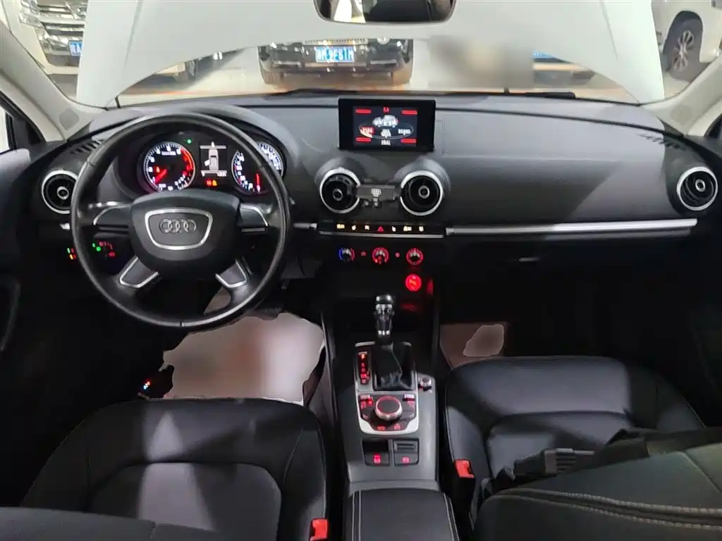 Audi A3 2014 Sportback 35 TFSI Automatic Progressive фото 10