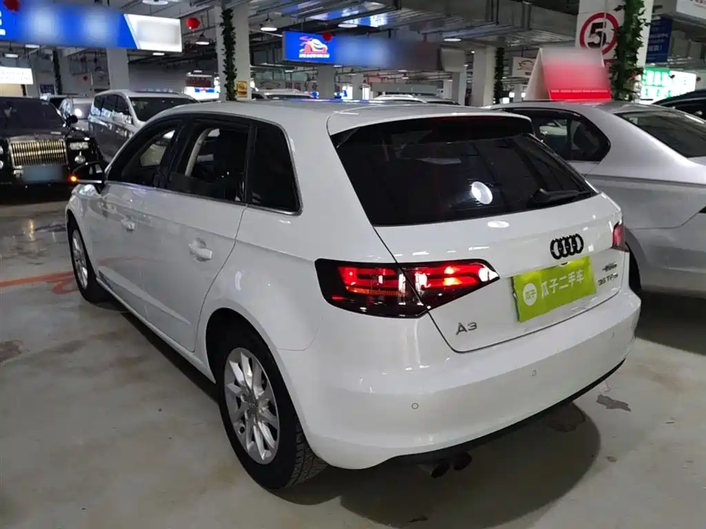 Audi A3 2014 Sportback 35 TFSI Automatic Progressive фото 5