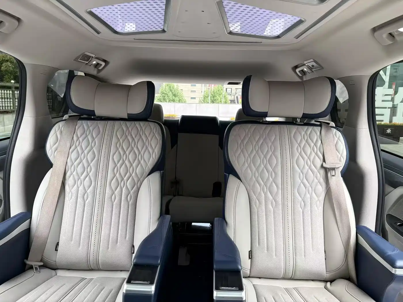 Buick GL8 2023 ES Landmaster Exclusive фото 7