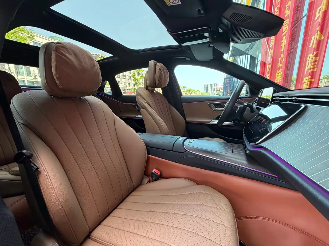 Mercedes-Benz E-Class 2024 E 300 L Fashion фото 16