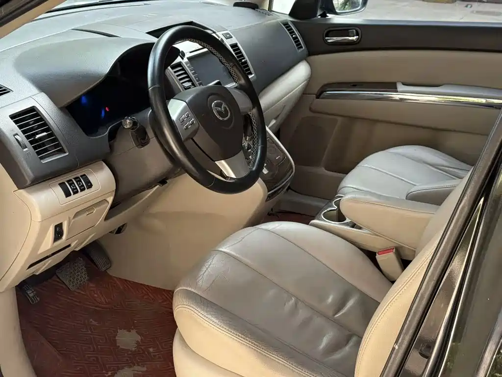 Фото 3 - Mazda 8