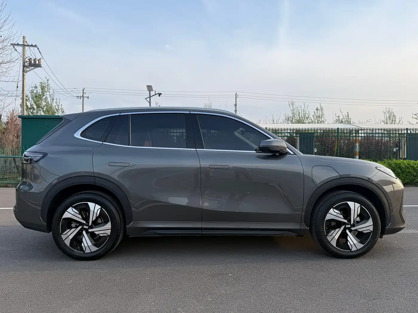 GEELY GALAXY GALAXY E5