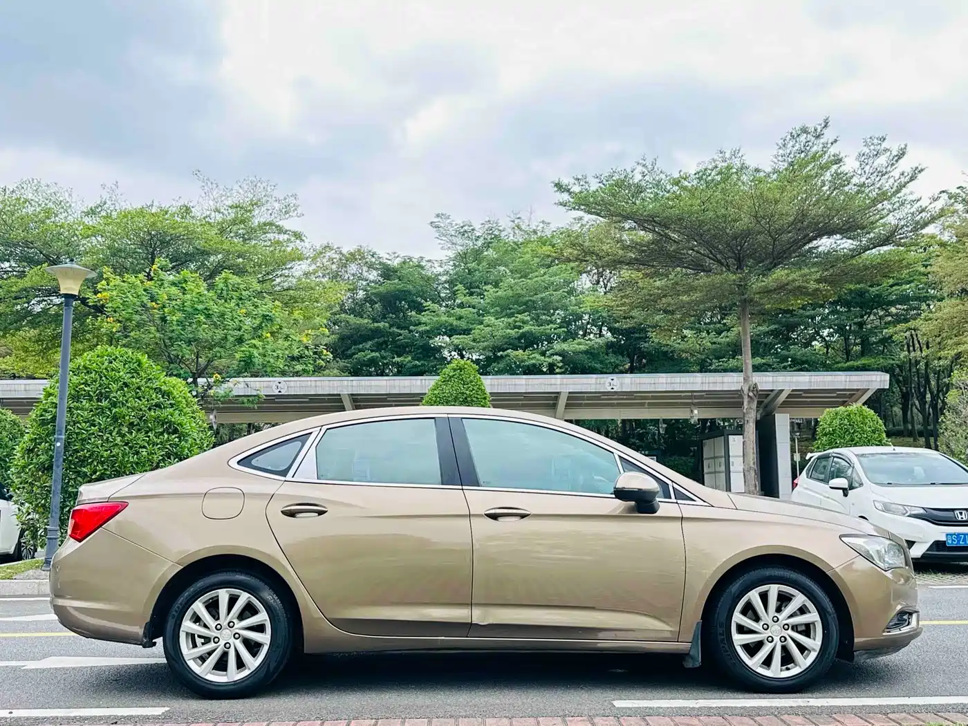 Фото 4 - Buick Verano