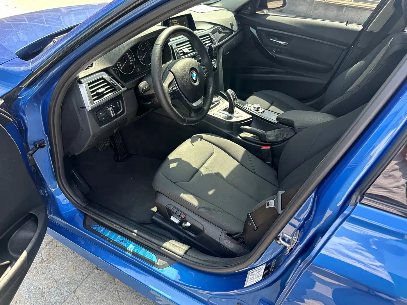 BMW 3 Series 2017 320Li M Sport фото 8