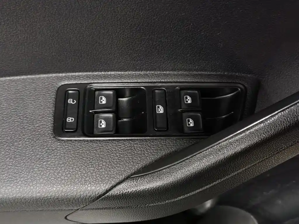 Photo 9 - Volkswagen Jetta