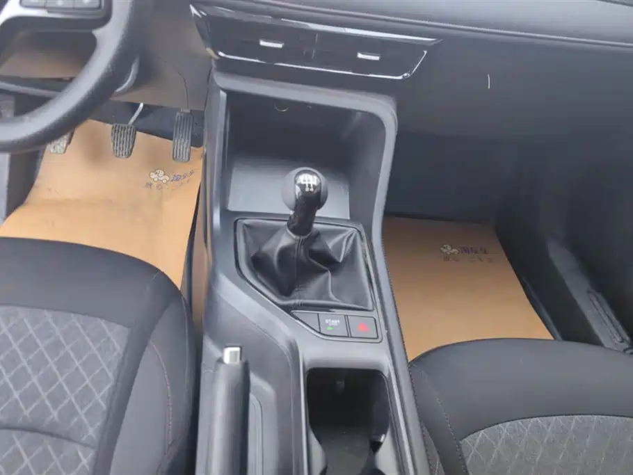 ROEWE I5