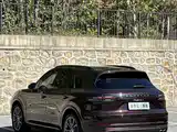 Photo 4 - Porsche Cayenne