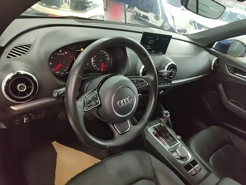 Фото 11 - Audi A3 (Import)