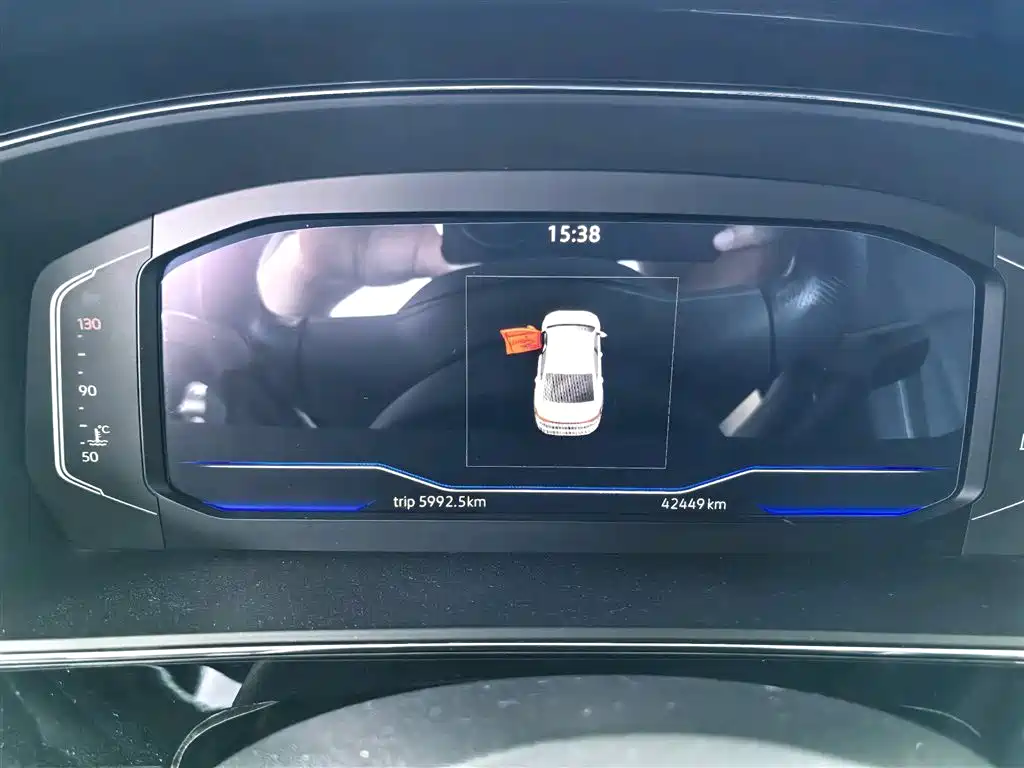 Volkswagen Passat 2022 330TSI Starlight Luxury Edition фото 15