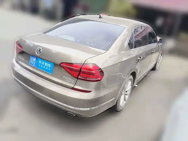 Volkswagen Passat 2017 330TSI DSG Prestige — фото 2