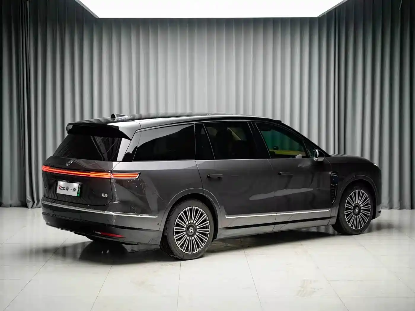 NIO ES8 2026 2025 Model 6-Seat Executive Luxury Edition