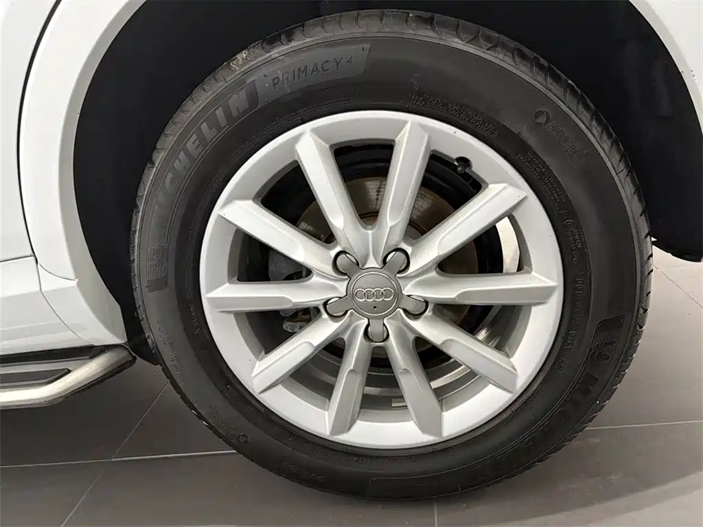Фото 15 - Audi Q3 (Import)