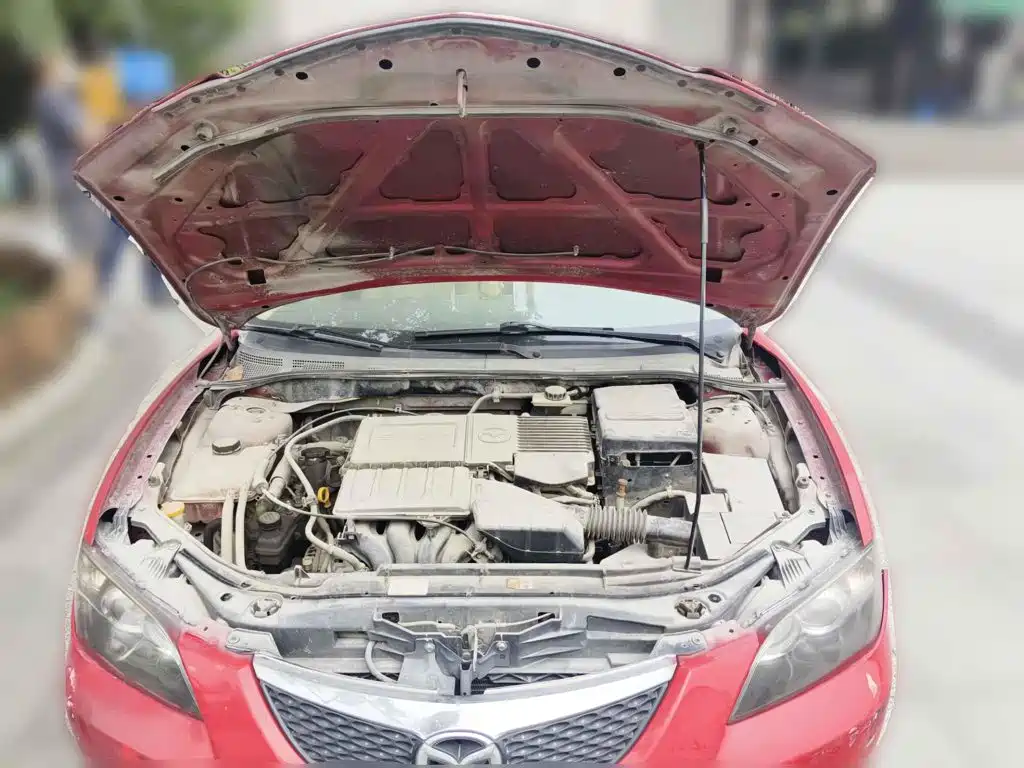 Фото 3 - Mazda 3