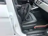 Фото 25 - Geely Atlas