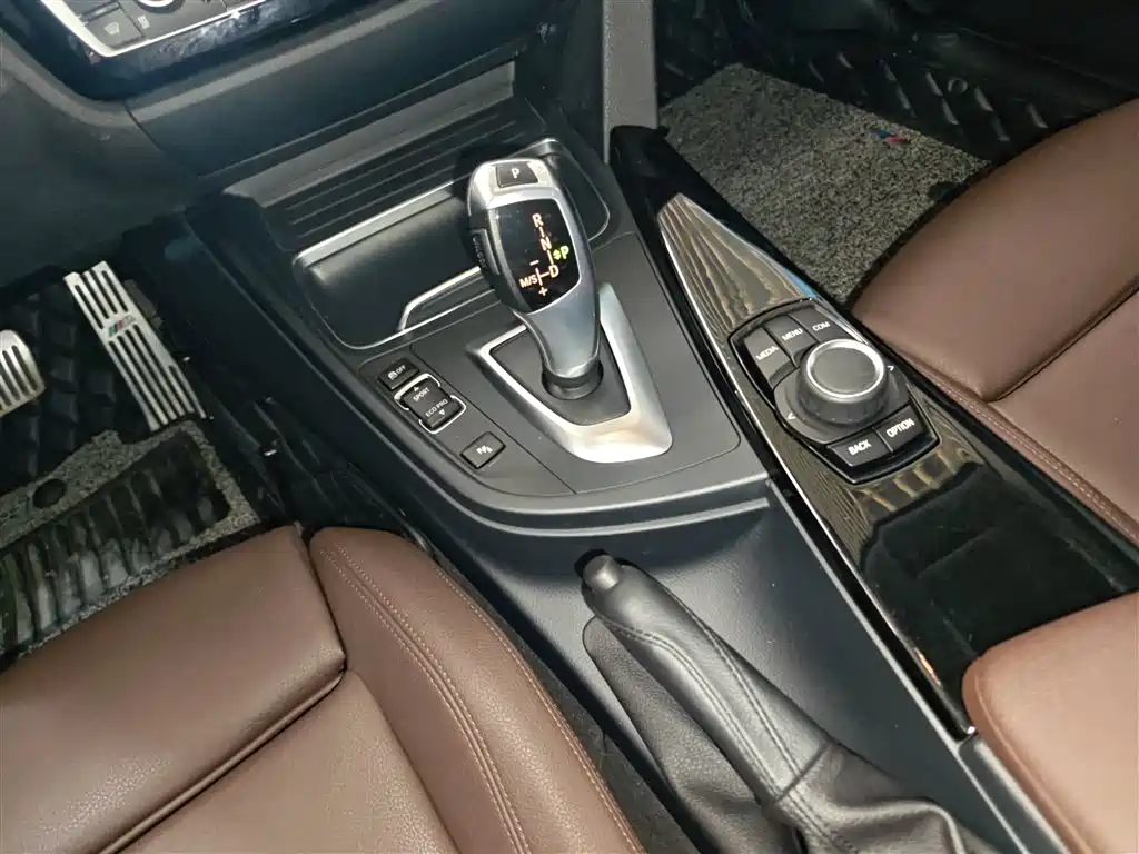 BMW 3 Series 2018 320Li Fashion Style фото 11