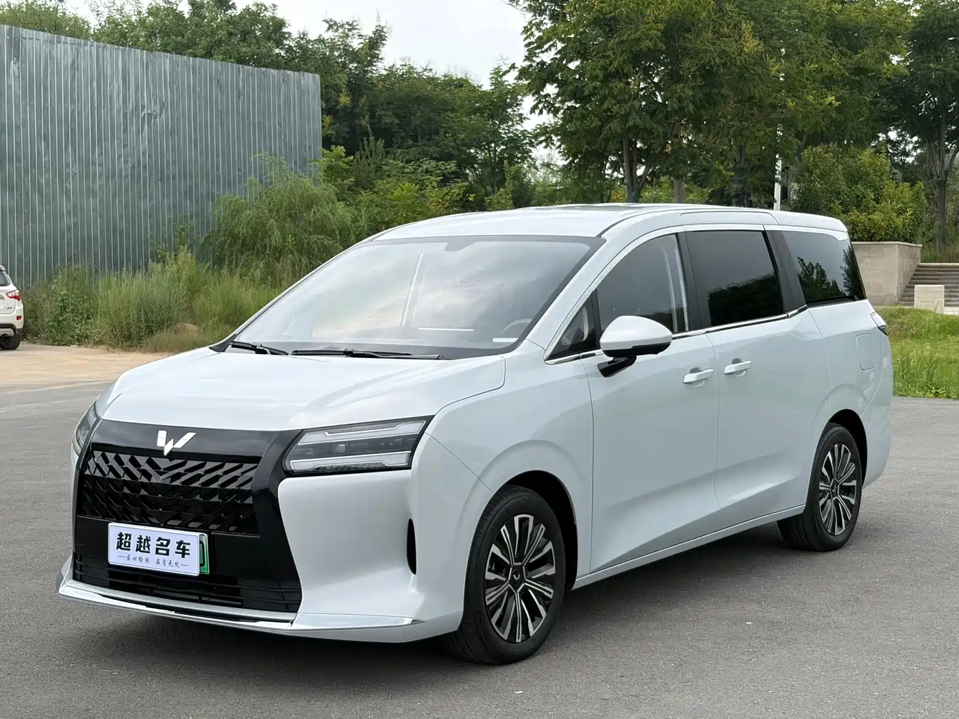 Wuling Motors Xingguang 730 New Energy 2025 2025 Model Plug-in Hybrid Base Version