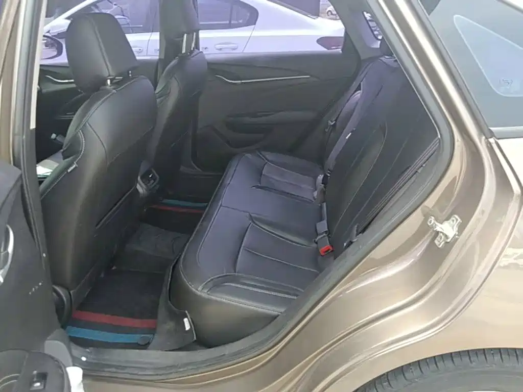 Фото 17 - Buick Excelle
