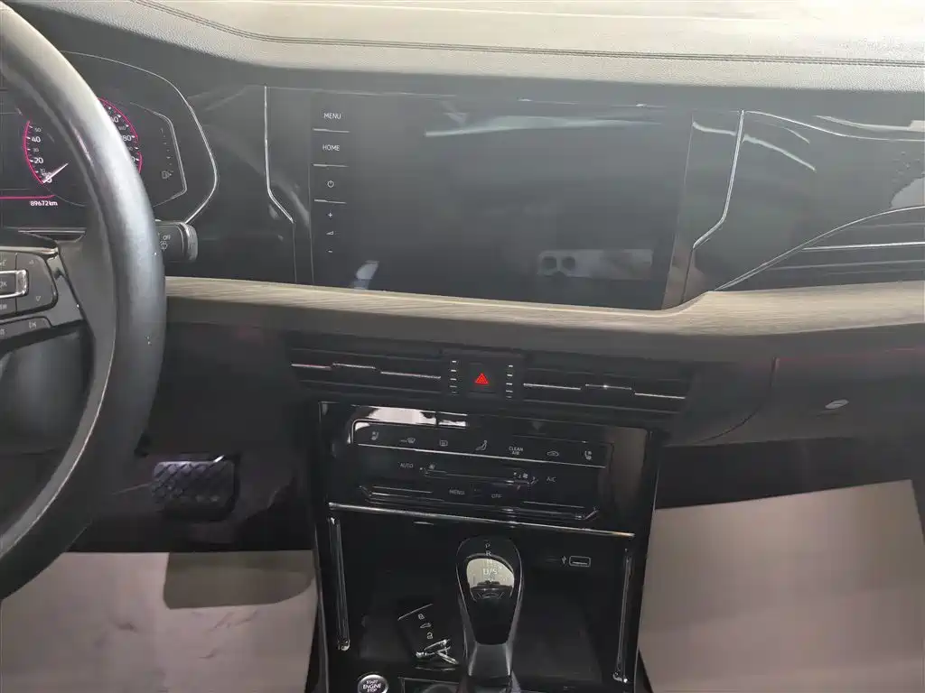 Volkswagen Passat 2019 330TSI Luxury Edition China VI фото 14