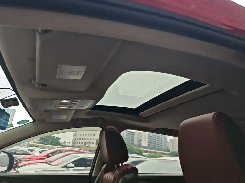 Dongfeng Fengxing Fengxing T5 2019 2018 230T CVT Smart Joy Type