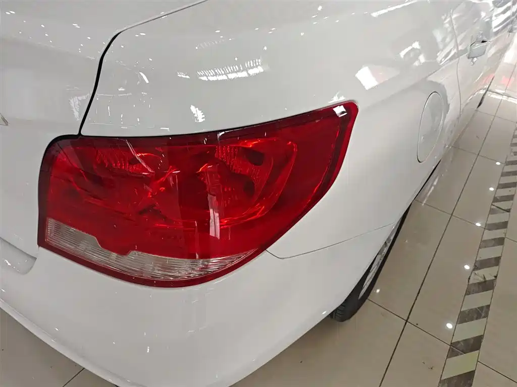 Chevrolet Sail 2015 Sail 3 1.3L AMT Ideal Edition фото 24