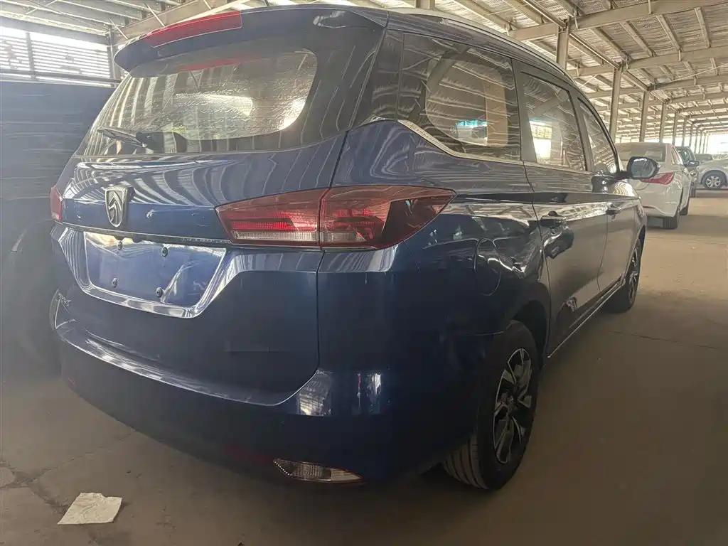 BAOJUN 360