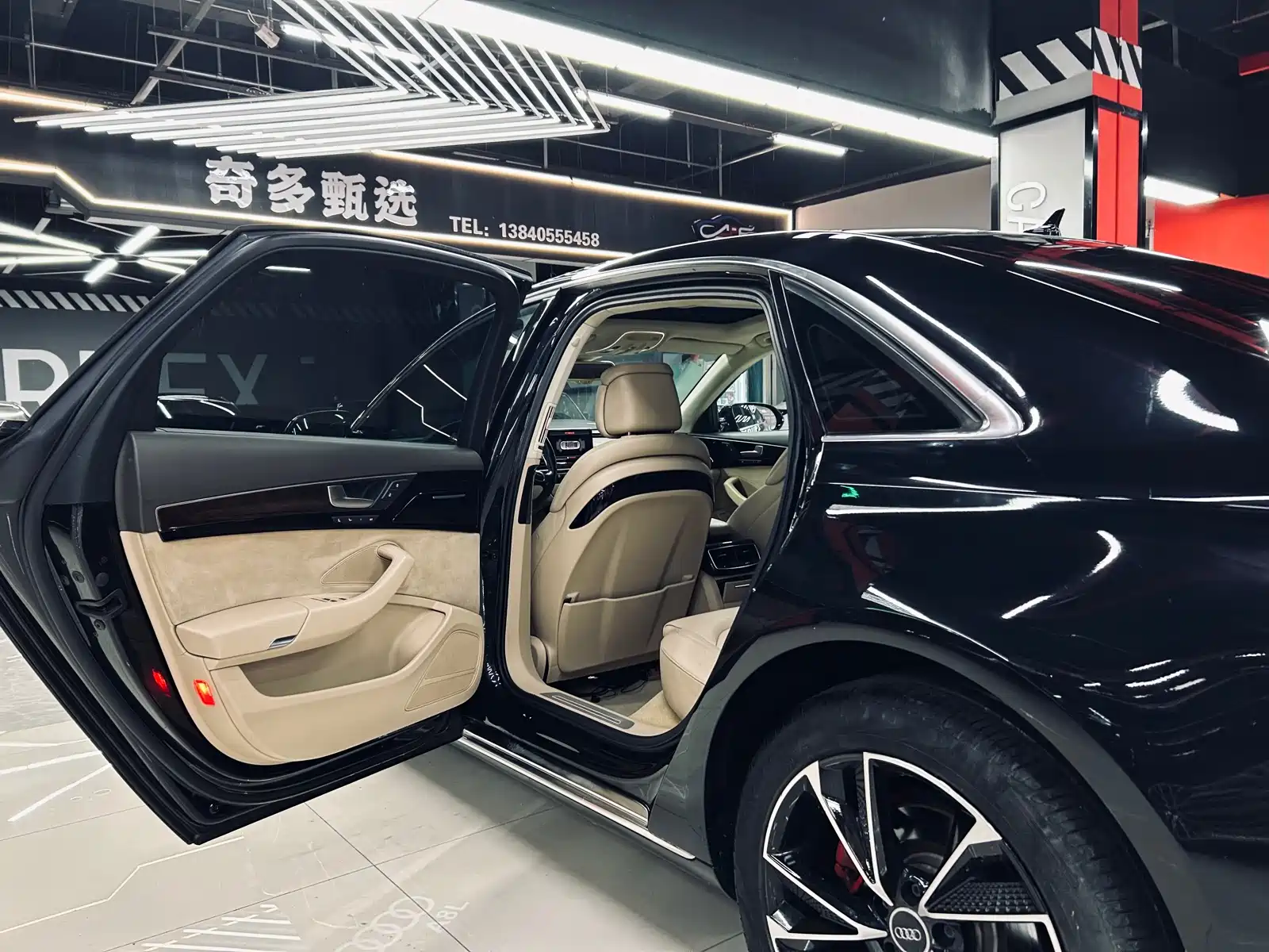 Фото 20 - Audi A8