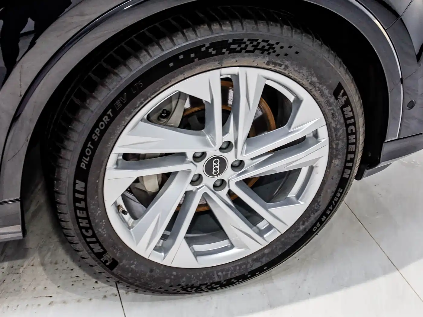Audi Q7 2023 45 TFSI quattro S line Sport фото 32