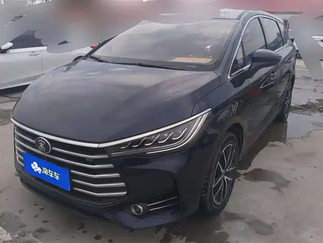 BYD SONG MAX