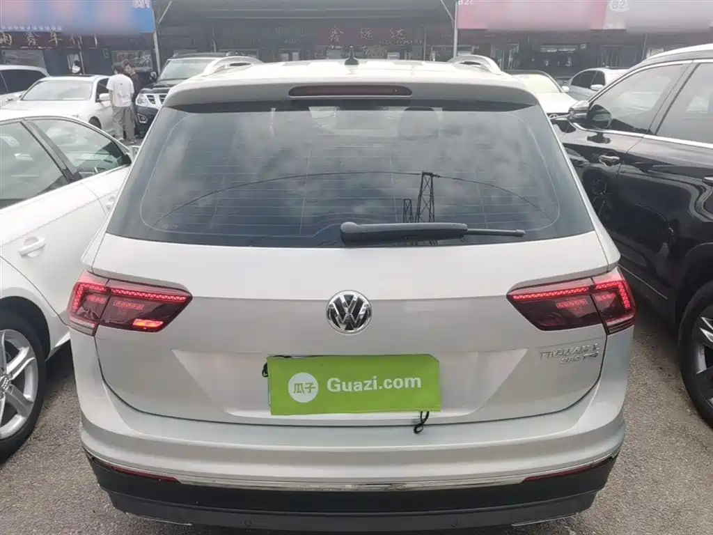 Volkswagen Tiguan L 2018 380TSI Automatic AWD Flagship Edition фото 6