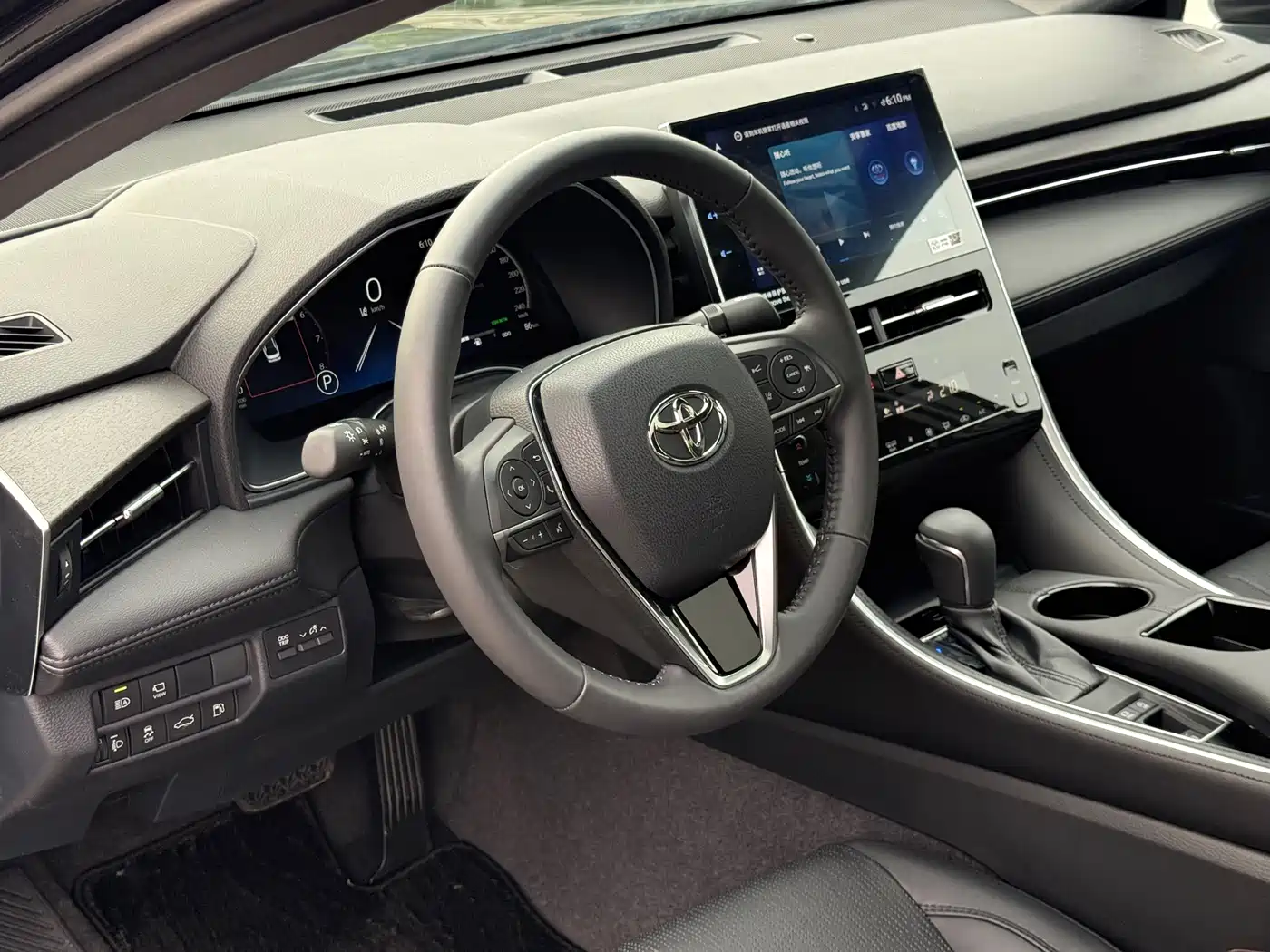 Toyota Avalon 2023 2.0L XLE Premium Edition фото 6